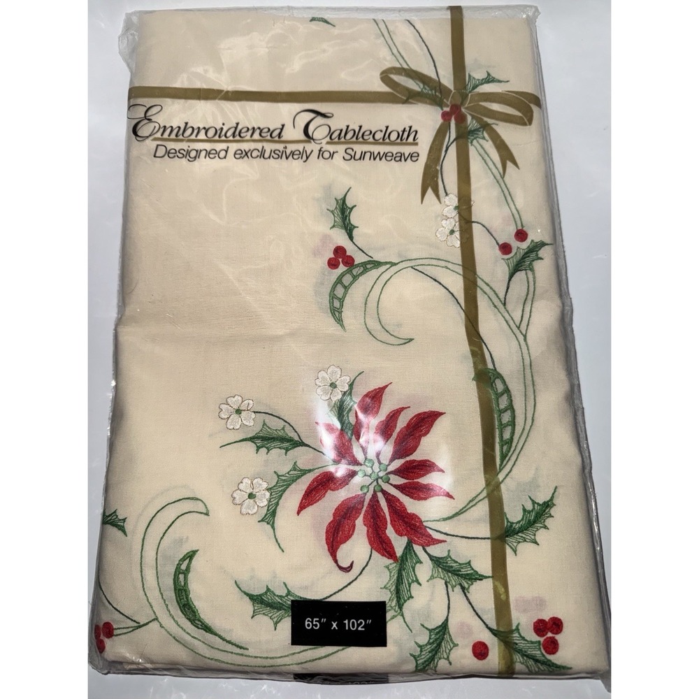 Vintage Sunweave Linen Noel Poinsetta Christmas Embroidered Tablecloth 65x102"